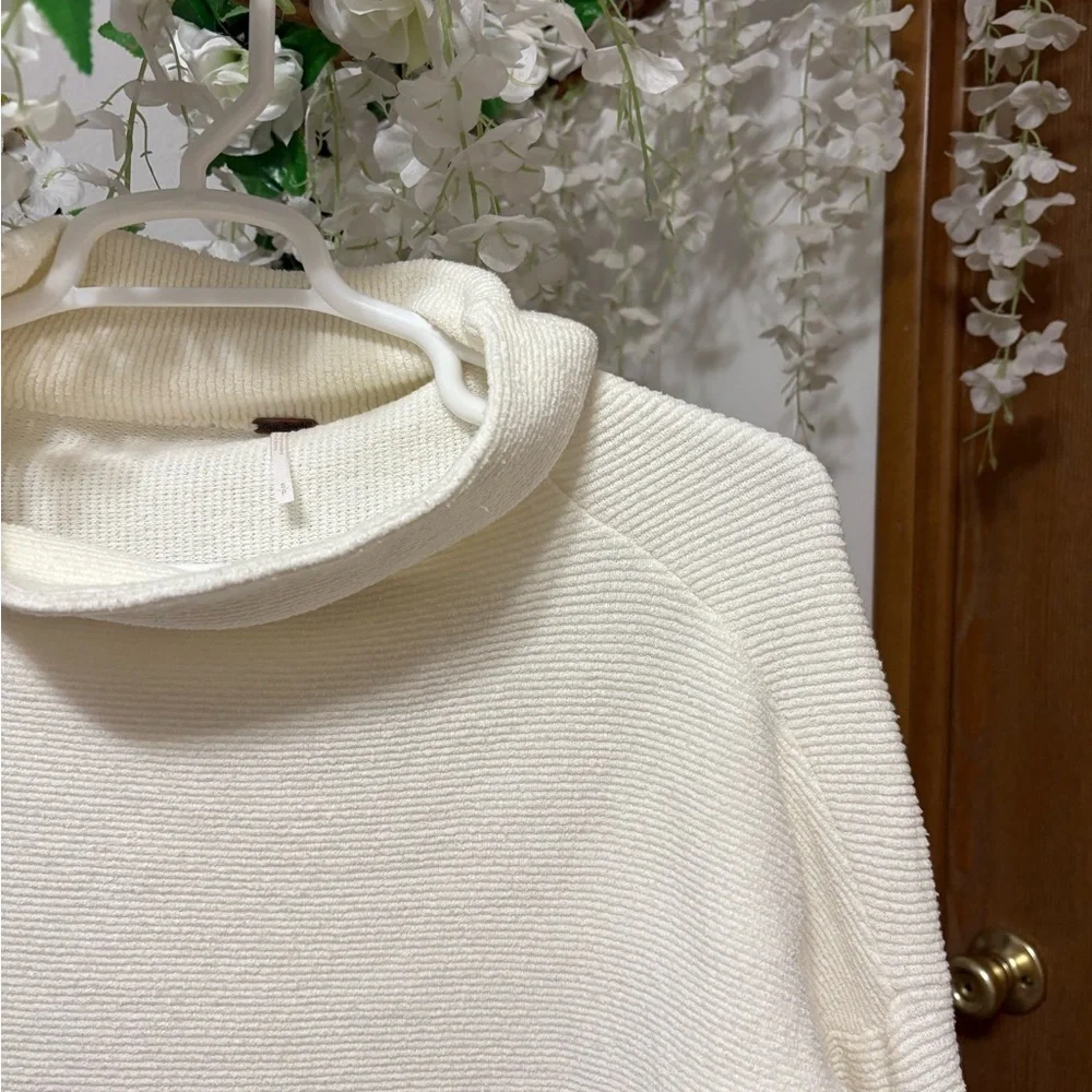 Free People Ivory Ottoman Slouchy Tunic Sweater